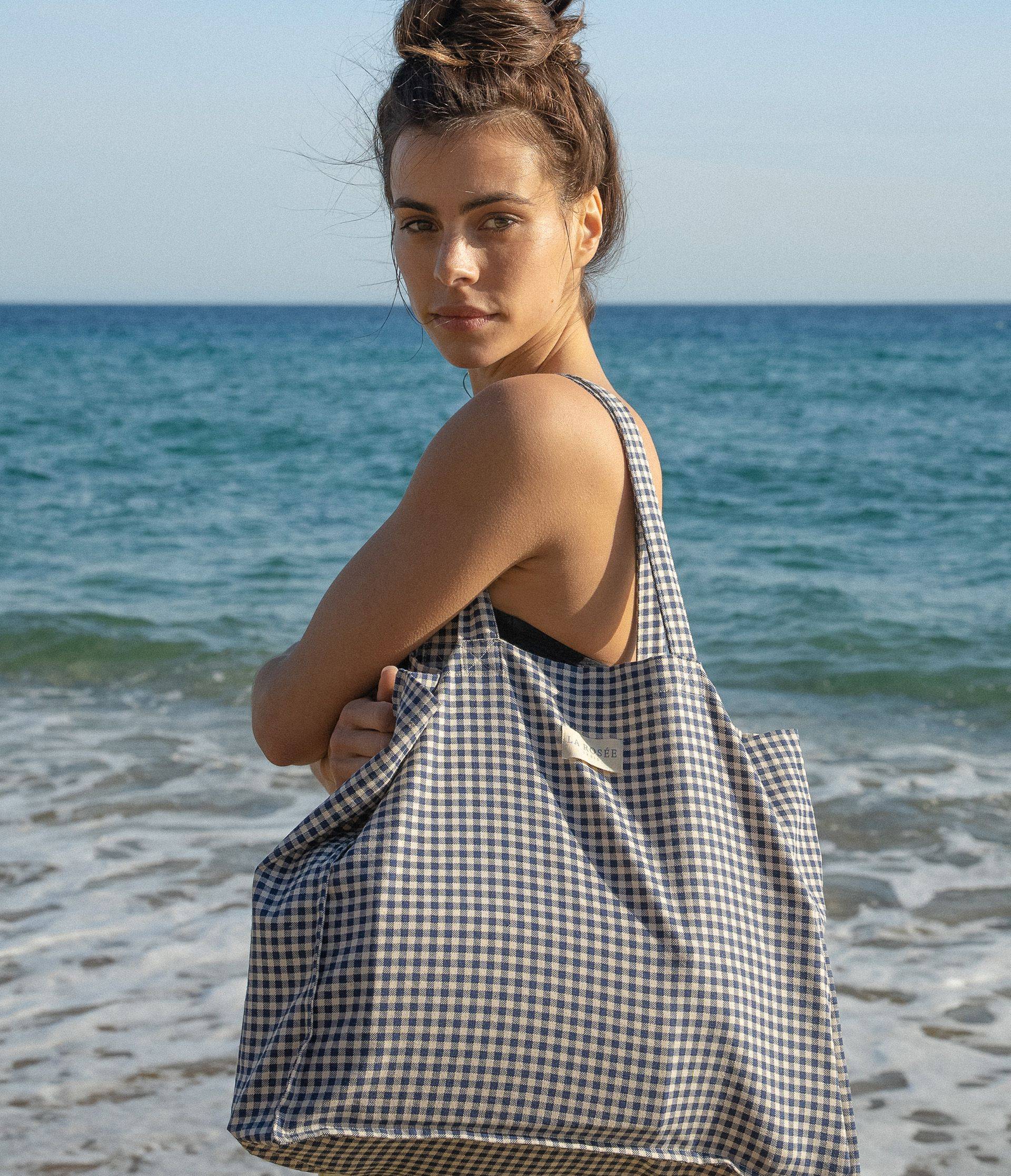 Notre grand cabas est idéal en sac de plage - La Rosée