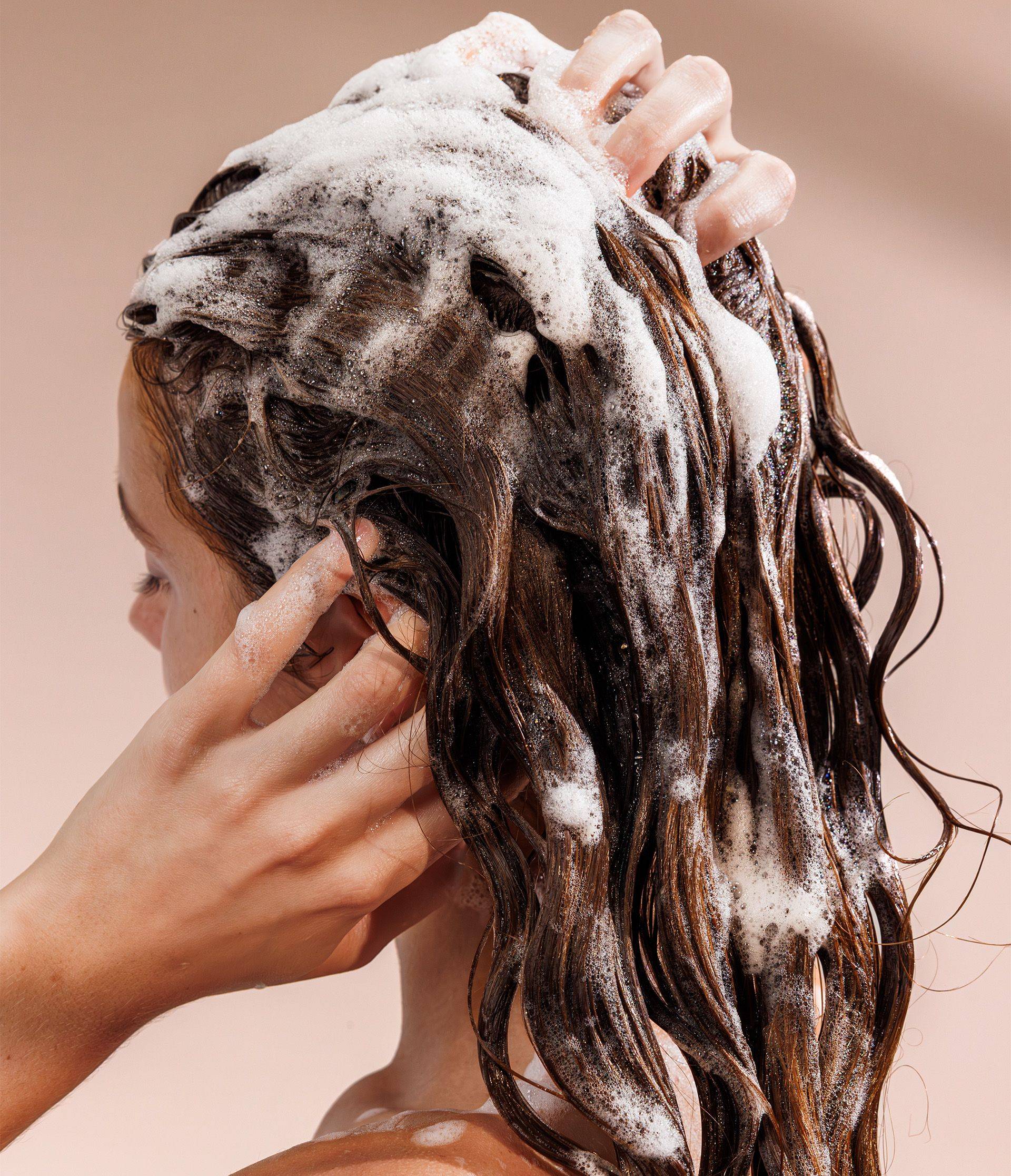 Recharge shampoing ultra doux - application et mousse généreuse