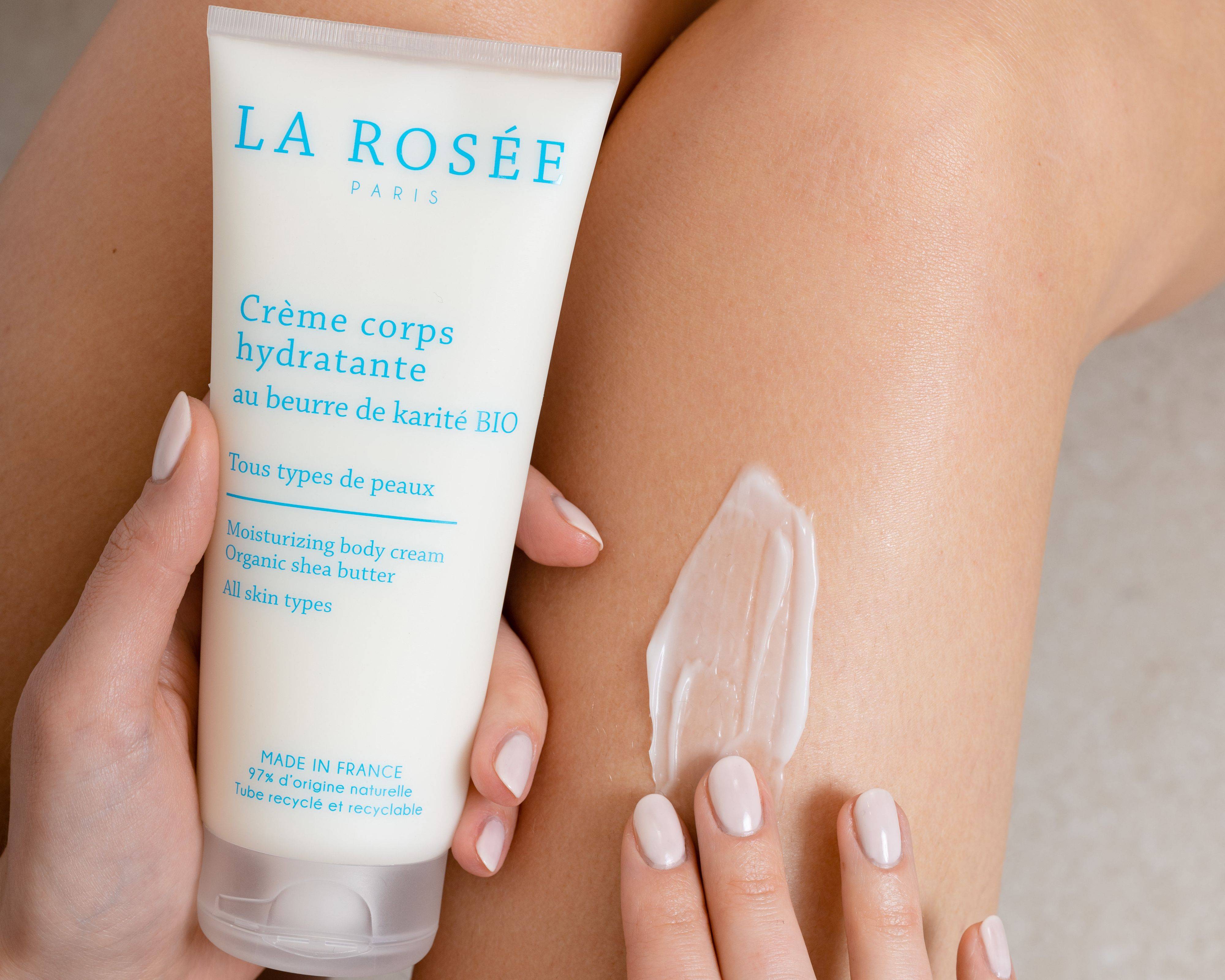 Eviter la sensation de chaleur en s'hydratant avec notre crème corps au beurre de karité BIO - La Rosée