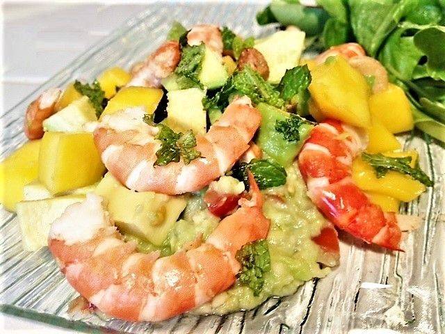 Salade thaï aux gambas, mangue et avocat pour mieux bronzer avec de la vitamine C et E - La Rosée